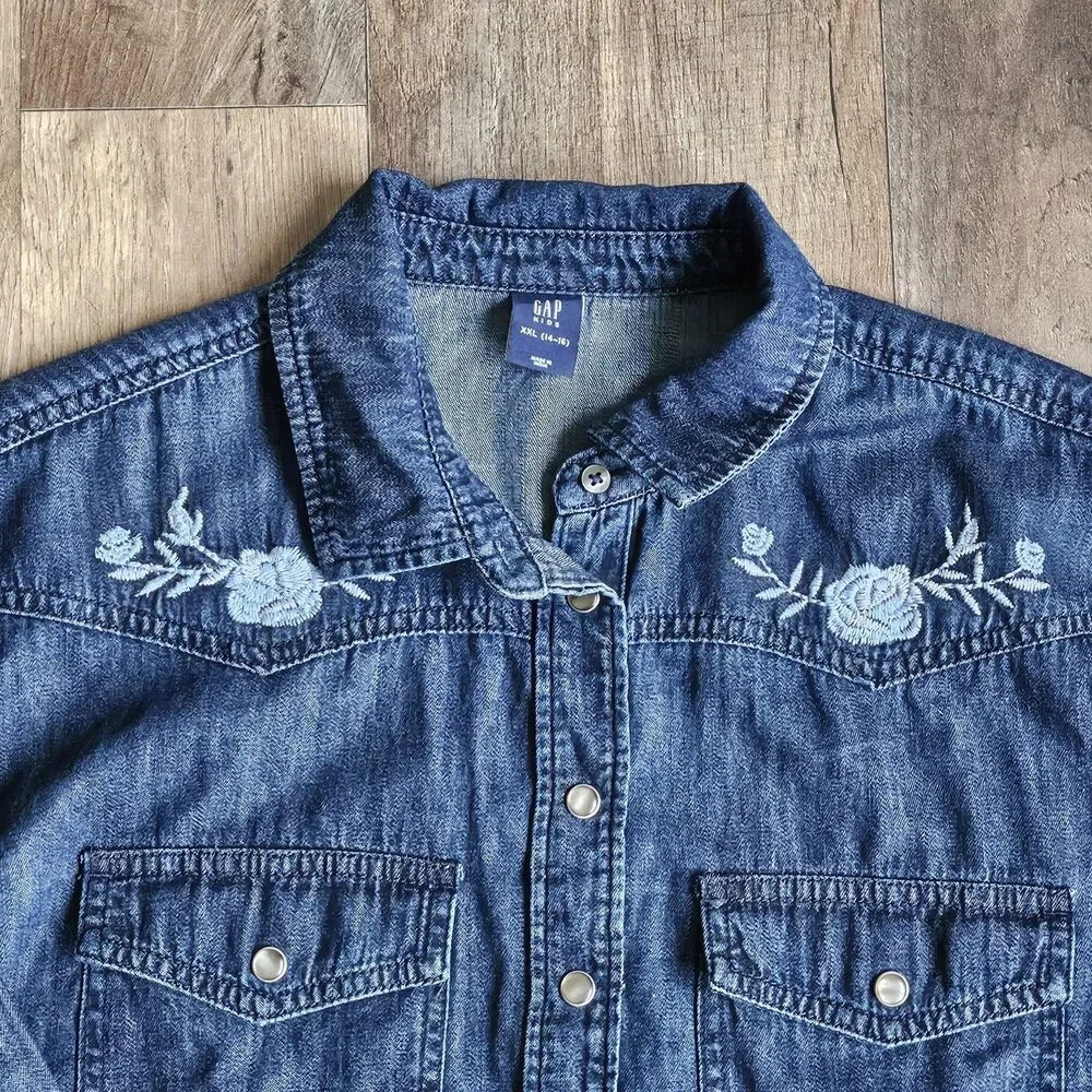 GAP embroidered western